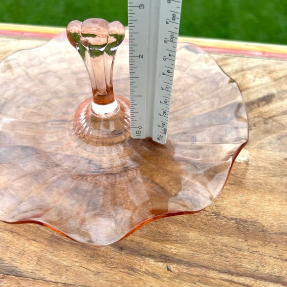 Vintage Pink Glass Dish - Glass Serve Ware - Depression Glass - Ruffled Glass - Picture 3 of 10
